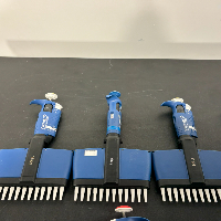 VWR Set of 7 Pipettes image 0